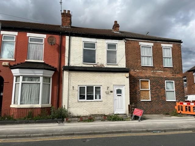 3 Bedroom Mid Terrace House - For Sale by Auction