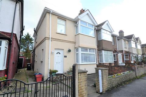 17 Helen Avenue, Feltham, TW14 9LA
