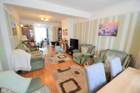 17 Helen Avenue, Feltham, TW14 9LA