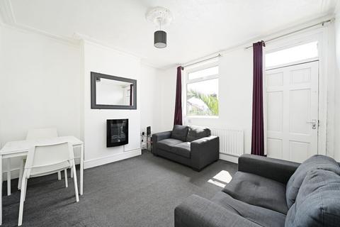 4 bedroom house share to rent, 14 Clarke Street, Broomhall