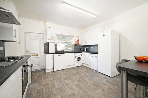4 bedroom house share to rent, 14 Clarke Street, Broomhall