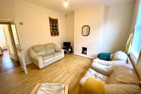 4 bedroom house share to rent, 70 Victoria Street, City Centre