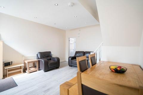 3 bedroom house share to rent, Flat 2B 341-343 Sharrowvale Road, Ecclesall