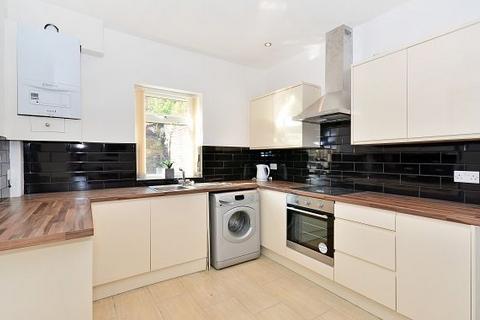 4 bedroom terraced house to rent, 54 Margaret Street, City centre