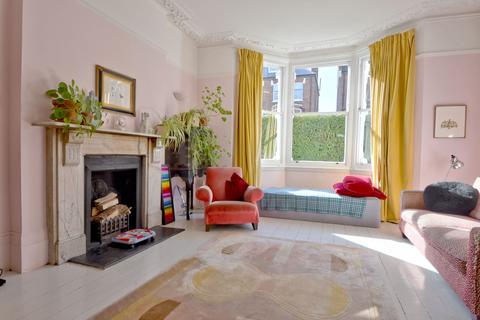 80a Savernake Road, London, NW3 2JR