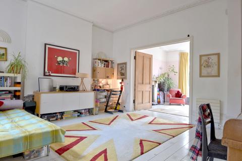 80a Savernake Road, London, NW3 2JR