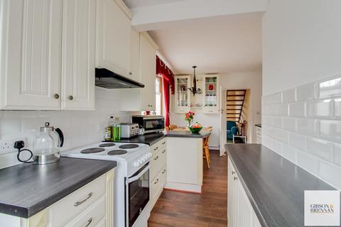 42 Scratton Road, Stanford-le-hope, SS17 0PA