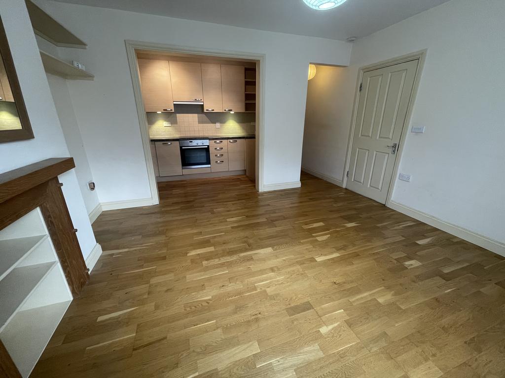 Gestridge Road, Kingsteignton 1 bed apartment £650 pcm (£150 pw)