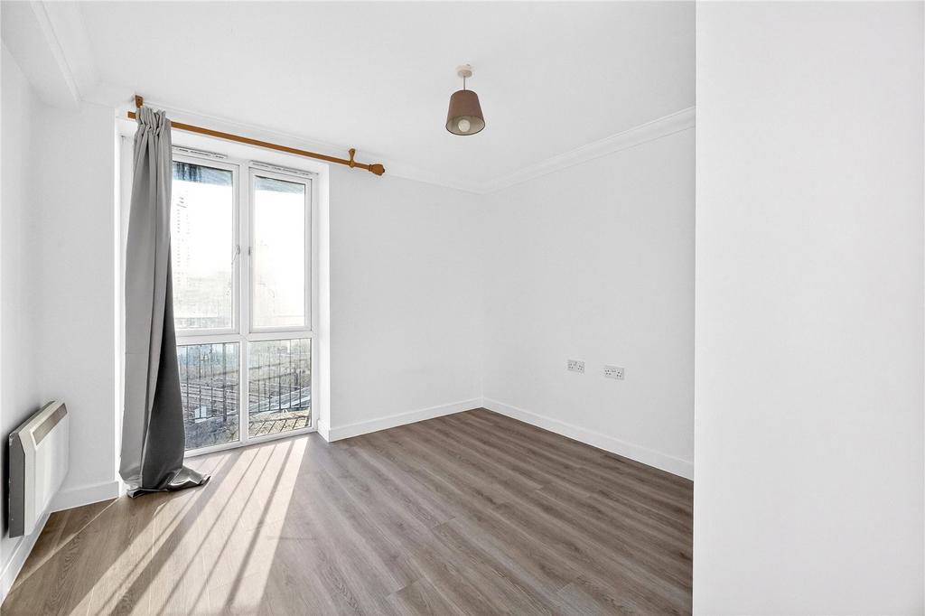 Apartment in London - View 5