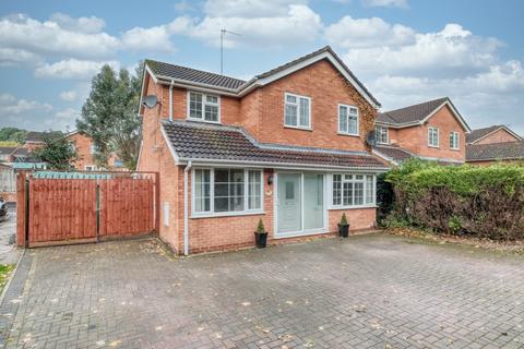26 Oswestry Close, Redditch, B97 5QE