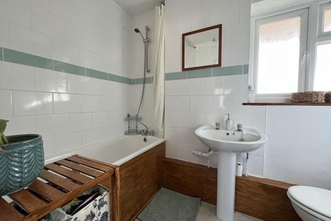 50 Burrow Road, Chigwell, IG7 4HE