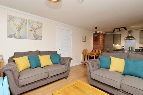 2 bedroom flat for sale - 1/6 Lurie Place, Craigmillar, Edinburgh, EH16 4FY