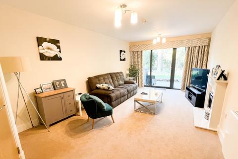 1 bedroom retirement property for sale - Assisted Living Apartment at Cheltenham, 6 Richmond Villages Cheltenham, Hatherley Lane GL51