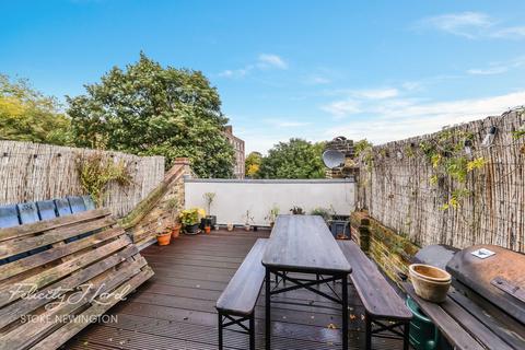 95b Durlston Road, London, E5 8RP