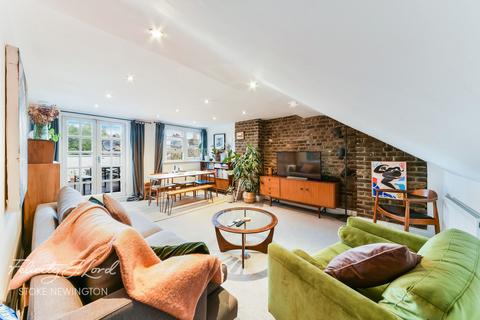 95b Durlston Road, London, E5 8RP
