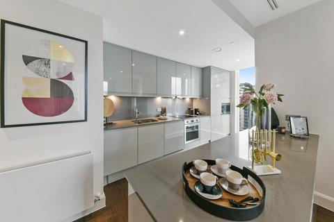 3 bedroom apartment to rent - Sirocco Tower, Sailmakers, Canary Wharf, E14