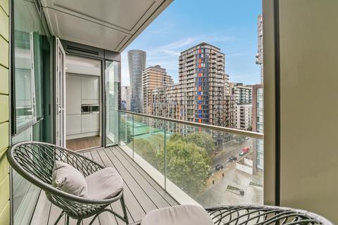 3 bedroom apartment to rent - Sirocco Tower, Sailmakers, Canary Wharf, E14
