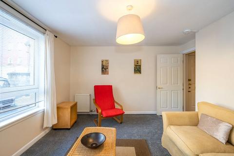 2 bedroom flat to rent, Cadiz Street, Edinburgh, EH6
