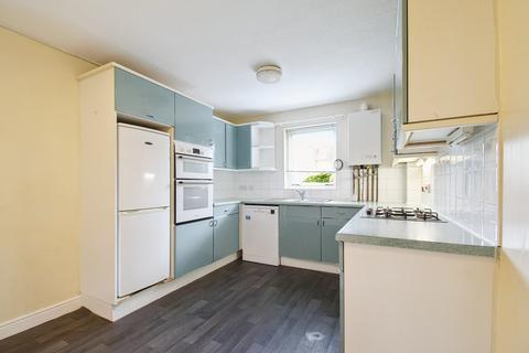 3 bedroom flat to rent, Hughenden Gardens, Flat B, Hyndland, Glasgow, G12 9XZ