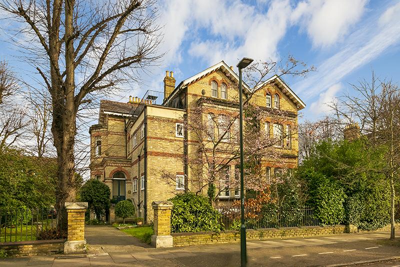 Riverdale Road, Twickenham TW1 3 bed flat for sale £1,200,000