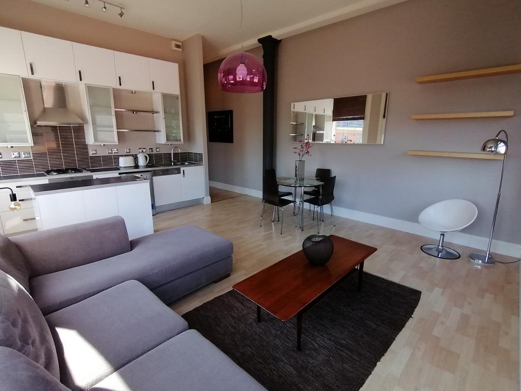 Apartment in Nottingham - View 3