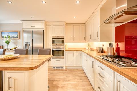 39 Brighton Road, Patchway, Bristol, BS34 5EL
