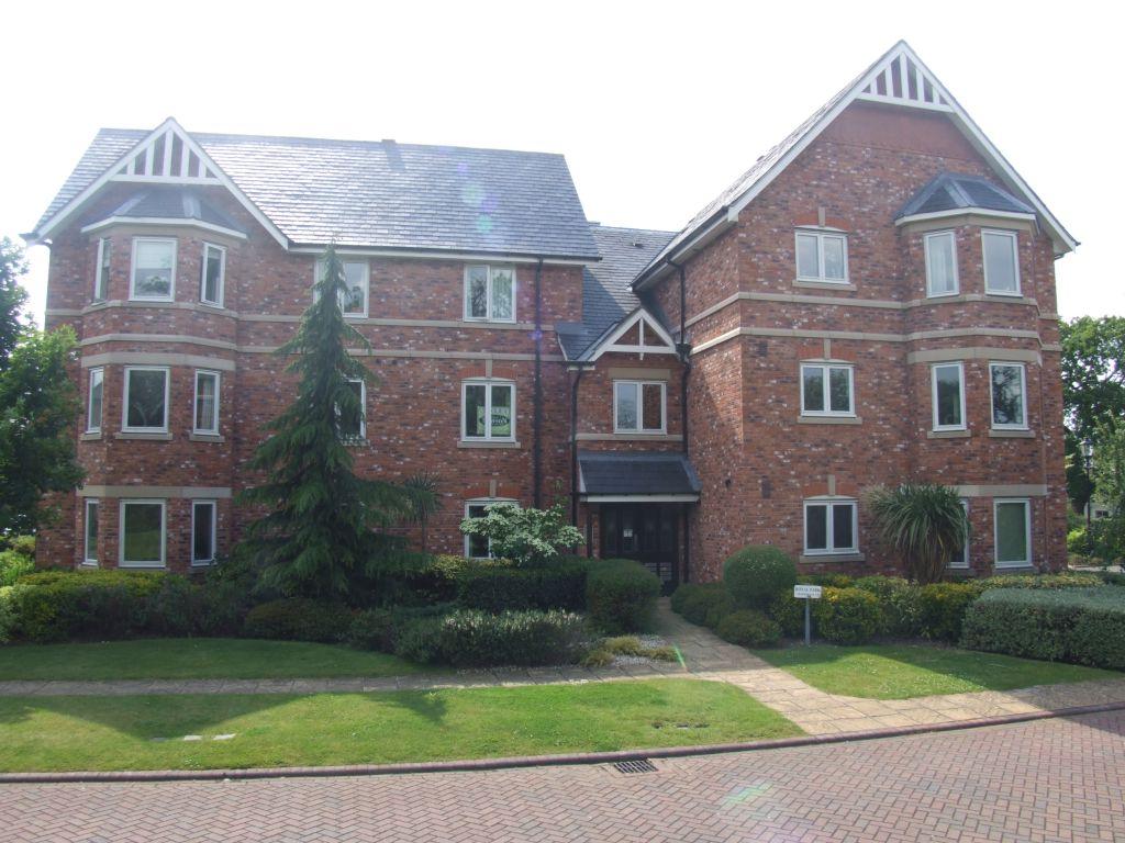 Eton Drive, Cheadle, Cheshire, SK8 3WA 2 bed flat to rent £950 pcm (£