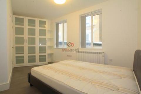 3 bedroom flat to rent, Old Street EC1V