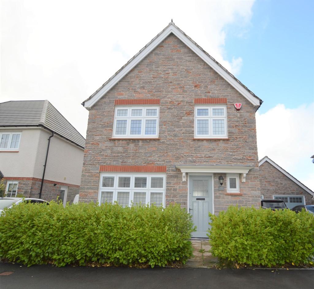 45 Cae Newydd, St Nicholas, Cardiff... 3 bed detached house £1,500