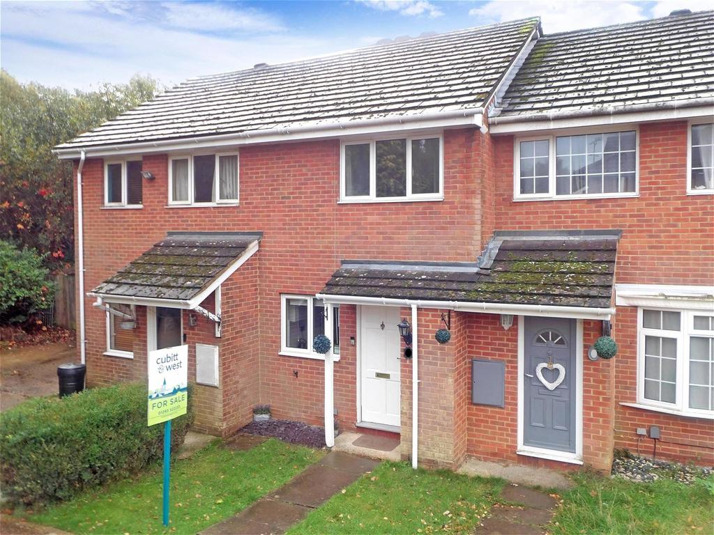 Shetland Close, Pound Hill, Crawley, West Sussex 2 bed terraced house