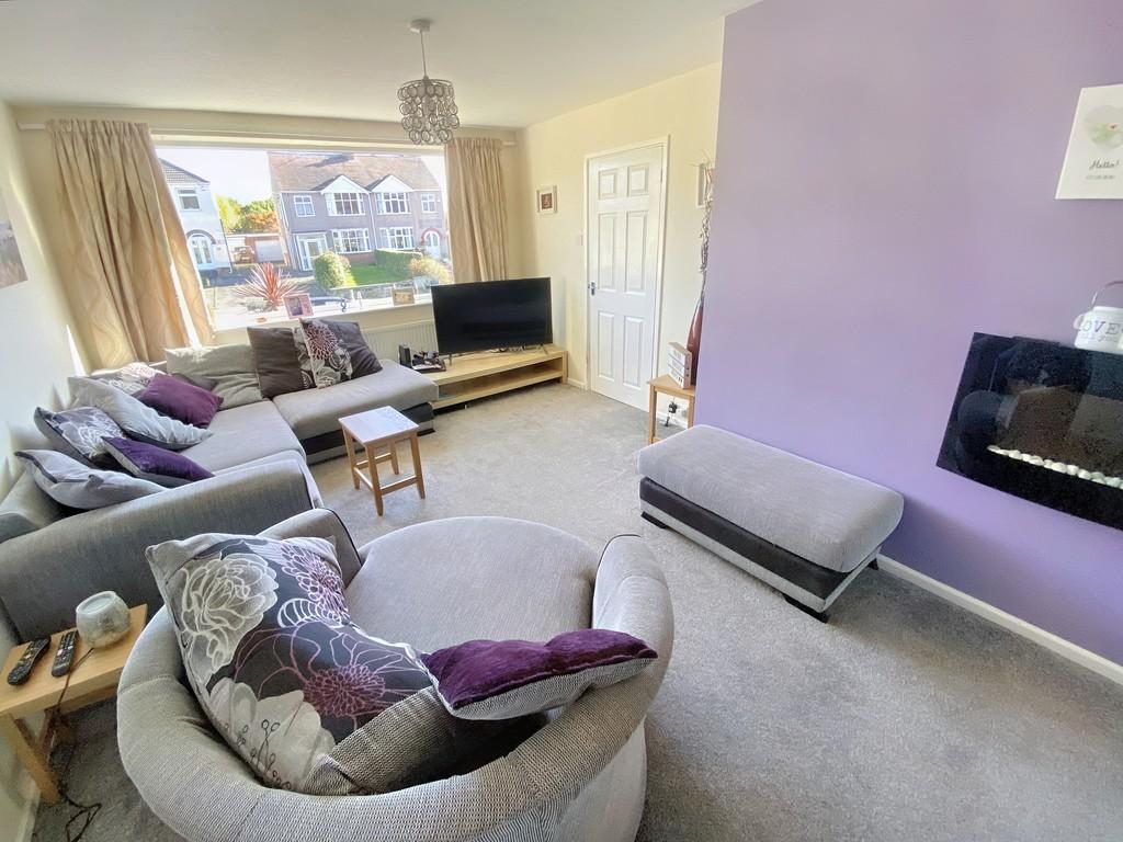 Browns Lane, Allesley, Coventry 3 bed terraced house £259,950