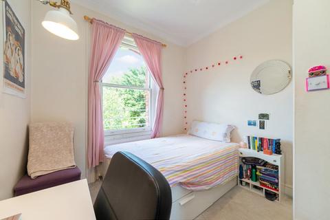 4 bedroom apartment for sale - Belsize Avenue, London