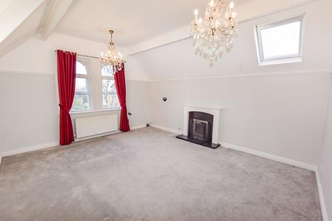 4 bedroom flat to rent, Heald Road, Bowdon, Altrincham, Cheshire, WA14