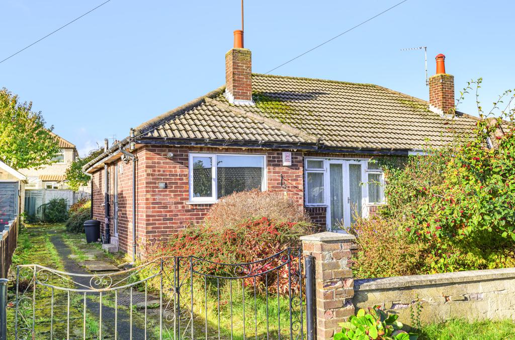 Derwent Road, Harrogate, North Yorkshire, HG1 2 bed bungalow for sale