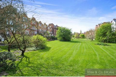 2 bedroom flat for sale, Greencroft Gardens, South Hampstead