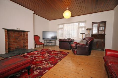 undefined, Brynsiencyn, Llanfairpwll, Isle of Anglesey, LL61