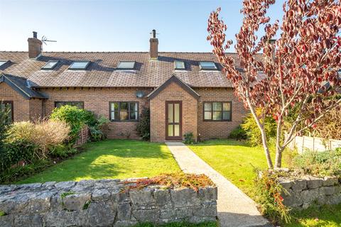 3 bedroom bungalow for sale - Maes Y Llan, Llandwrog, Caernarfon, Gwynedd, LL54