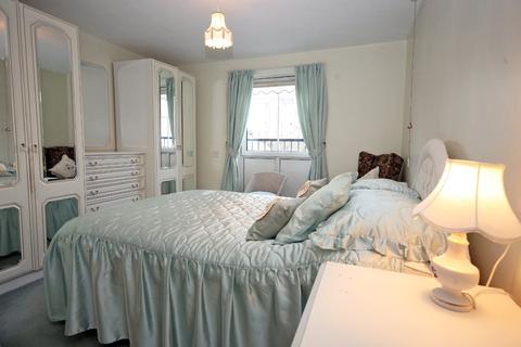 2 bedroom apartment for sale - Turkey Shore, Caernarfon, Gwynedd, LL55