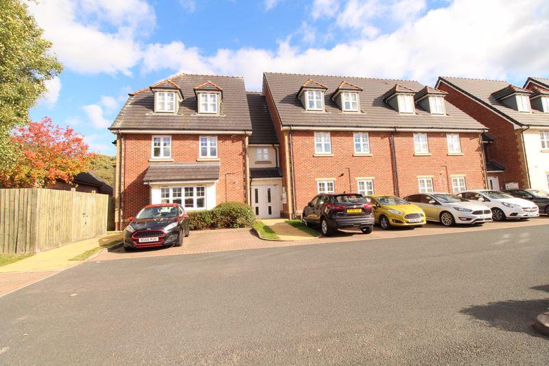 2 Coppice Road, Walsall Wood, WS8 9AD 2 bed apartment £130,000