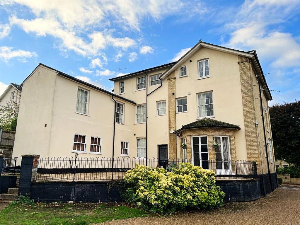 Anglesea Road, Ipswich 1 bed apartment £695 pcm (£160 pw)