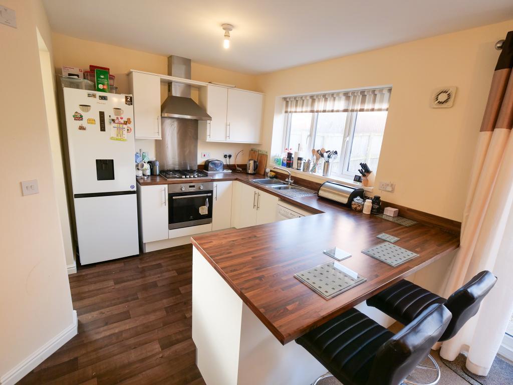 Kingfisher Drive, Heysham, LA3 2FT 3 bed detached house for sale £250,000