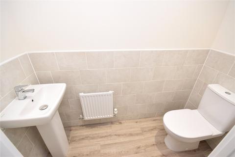 3 bedroom semi-detached house to rent, Alness Avenue, Micklefield, Leeds