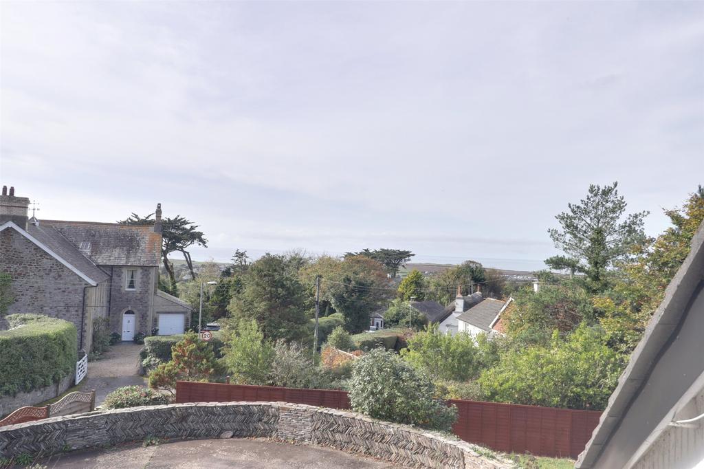 Poughill, Bude, Cornwall, EX23 4 bed detached house £485,000