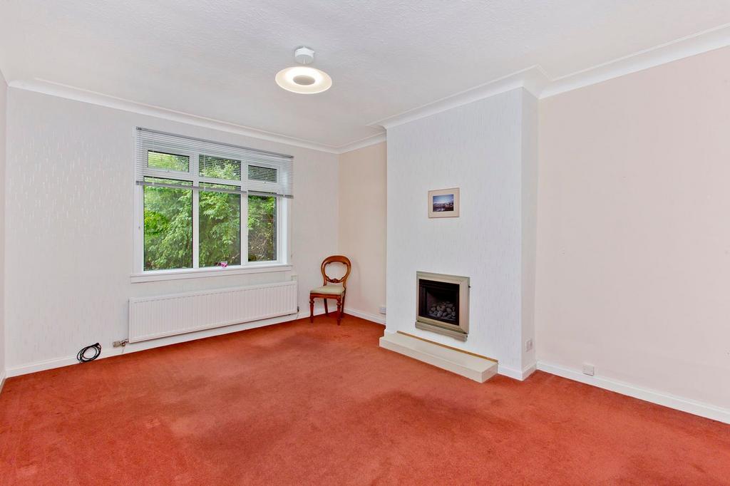 Esslemont Road, Edinburgh, EH16 3 bed flat for sale £469,000