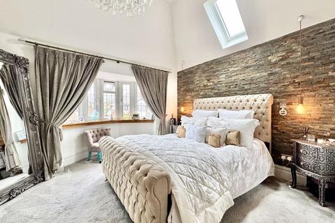 14 Ashurst Road, Sutton Coldfield, B76 1JH