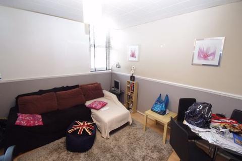 1 bedroom flat to rent - Holyrood Court, Marlborough Road, WATFORD, WD18