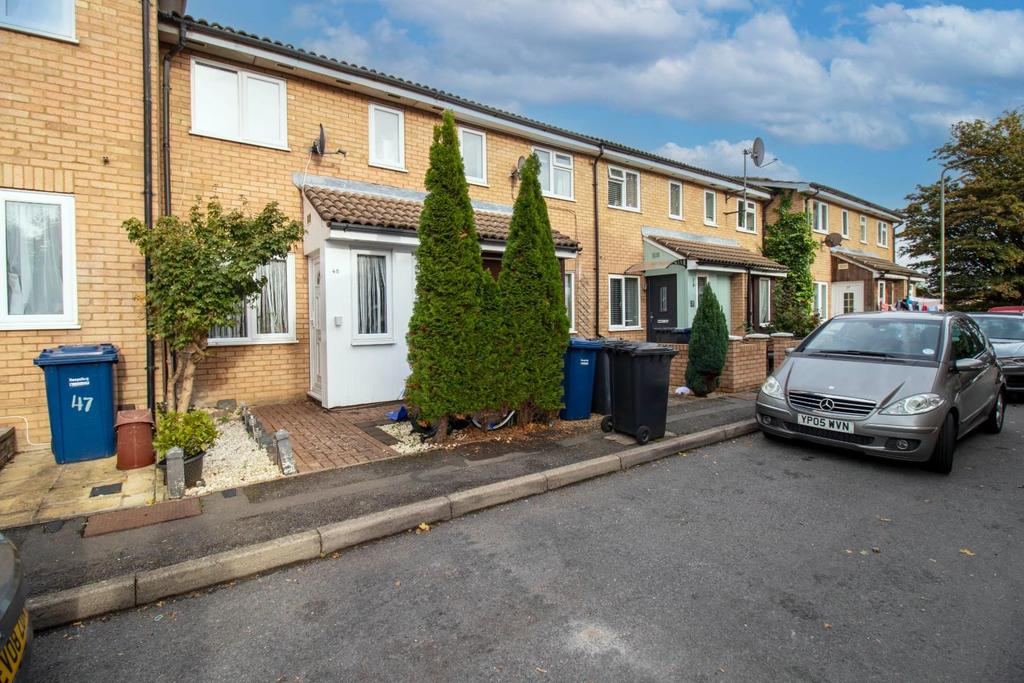 Redwood Way, EN5 1 bed terraced house £1,200 pcm (£277 pw)