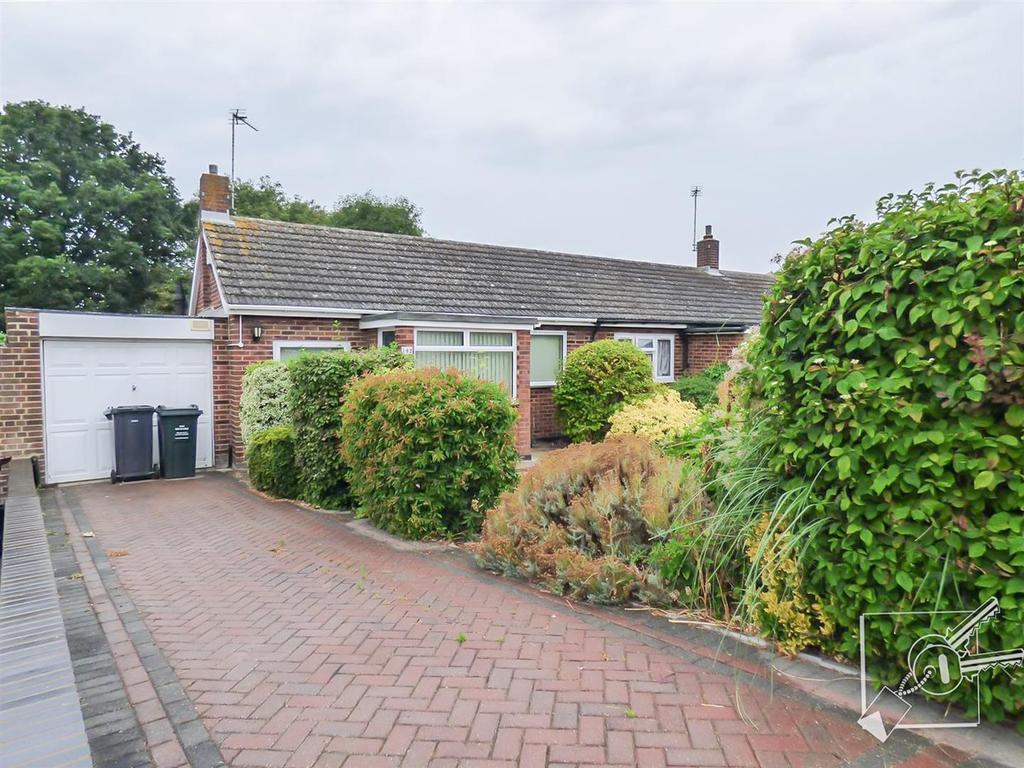 Beacon Drive, Bean, Dartford 2 bed semidetached bungalow for sale £