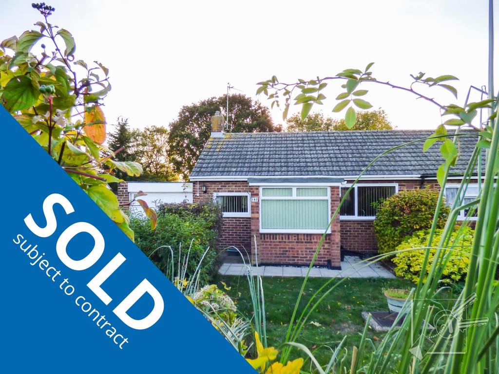 Beacon Drive, Bean, Dartford 2 bed semidetached bungalow for sale £