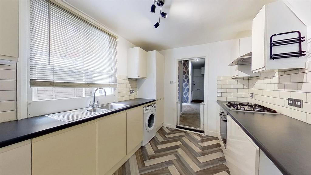 Ingelow-Road-Battersea-SW8-10232022 112608.jpg